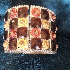 Stone and flower bracelet